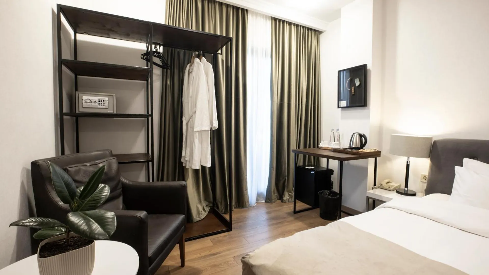 ****  Citadel Narikala Hotel Tbilisi Georgia