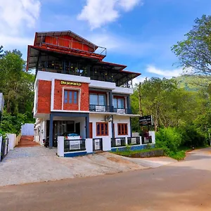 Guest house Dakshinakasi Thirunelly